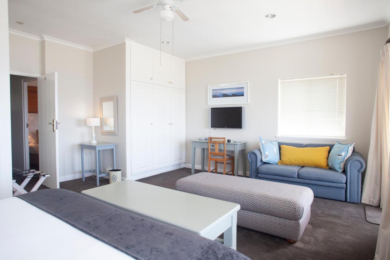 The Grosvenor Guest House & Self Catering ไซมอนส์ทาวน์ ภายนอก รูปภาพ