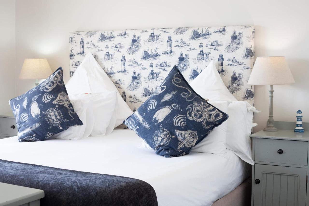 The Grosvenor Guest House & Self Catering ไซมอนส์ทาวน์ ภายนอก รูปภาพ