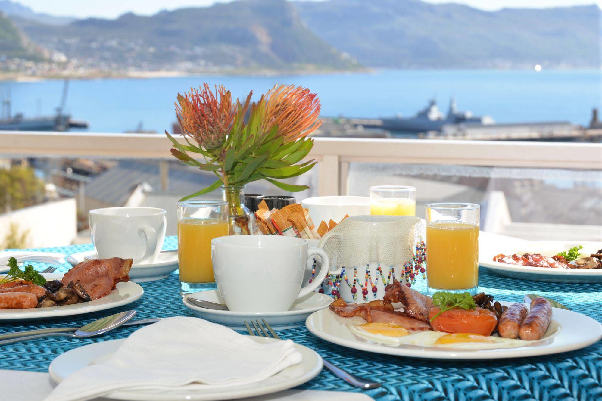 The Grosvenor Guest House & Self Catering ไซมอนส์ทาวน์ ภายนอก รูปภาพ